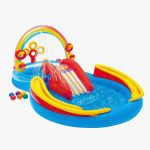Piscine enfant avec toboggan